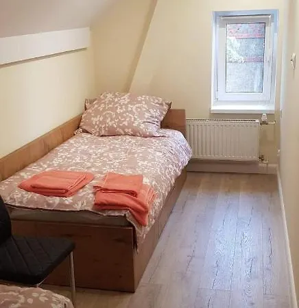 Apartment Przy Parku Szwedzkim Szczawno-Zdroj