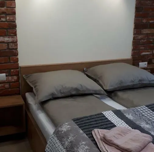 Przy Parku Szwedzkim Szczawno-Zdroj